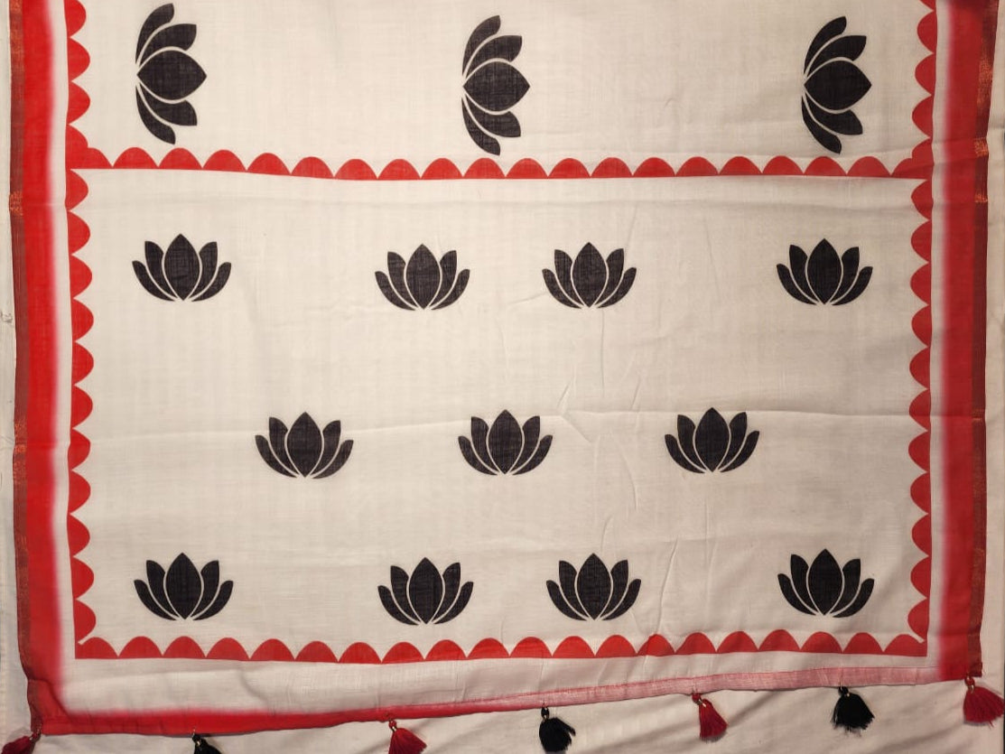 white-cotton-lotus-print