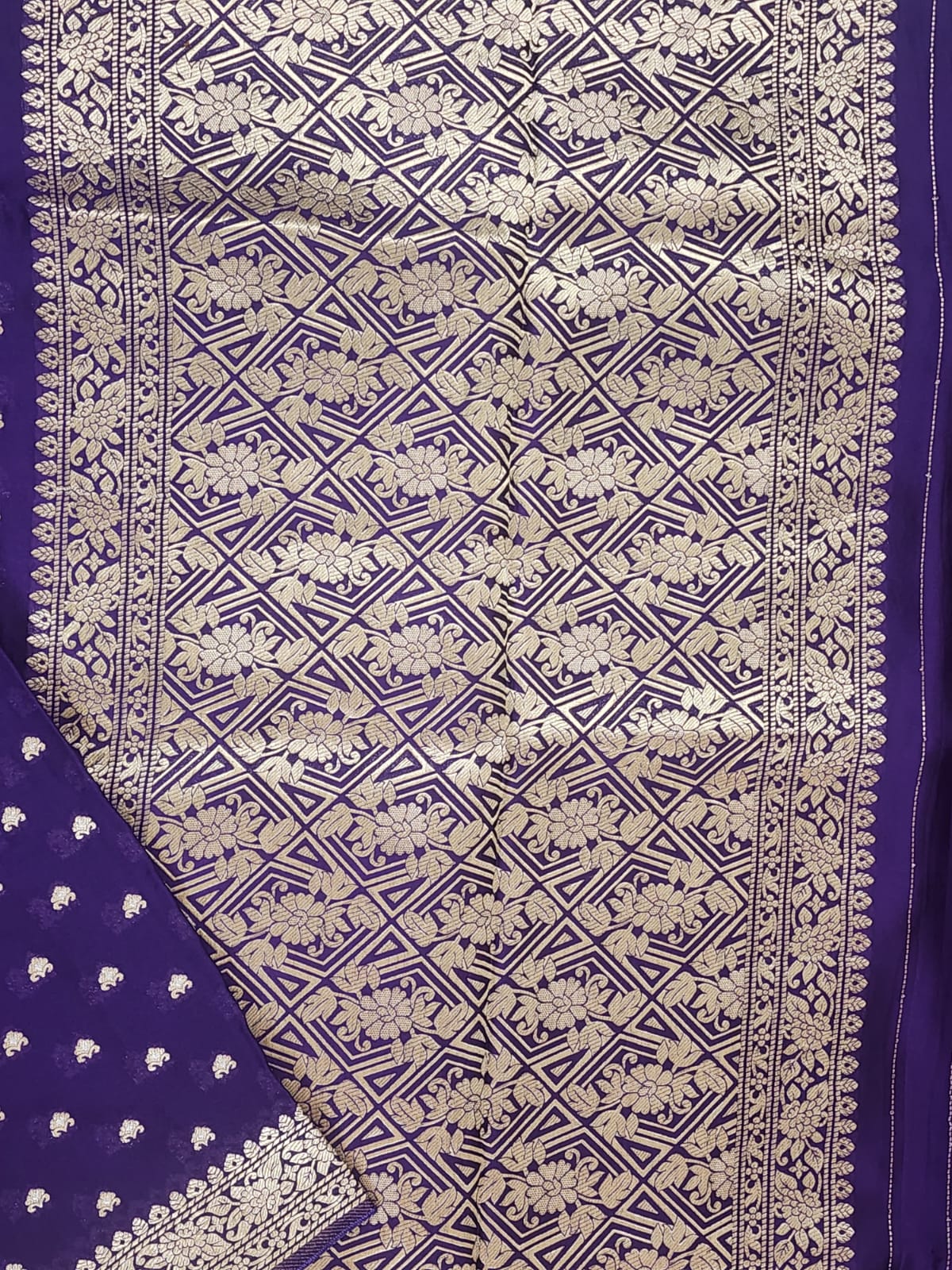 Regal Radiance – Royal Purple Banaras Silk Saree with Gold Zari