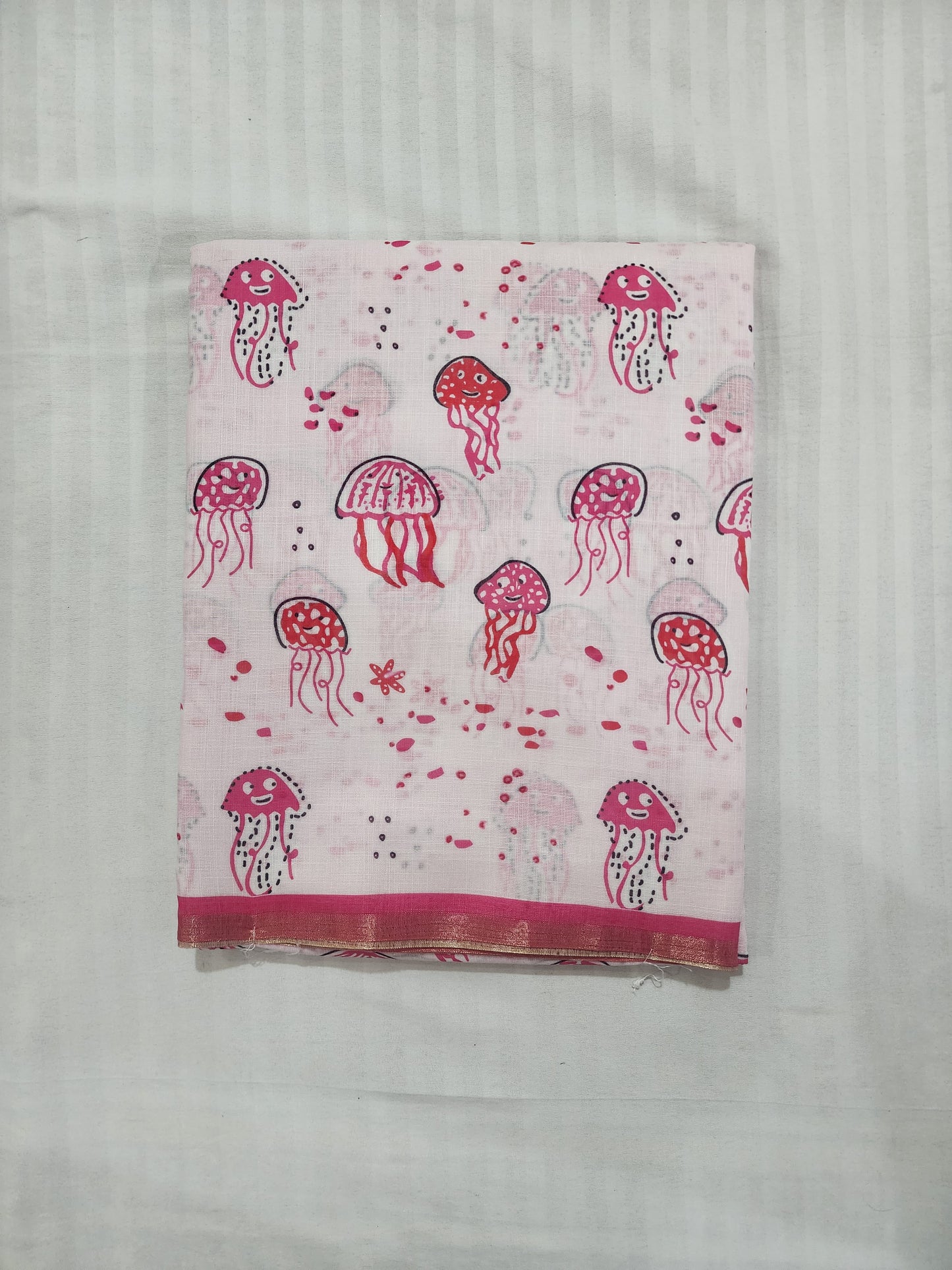 white cotton jelly print