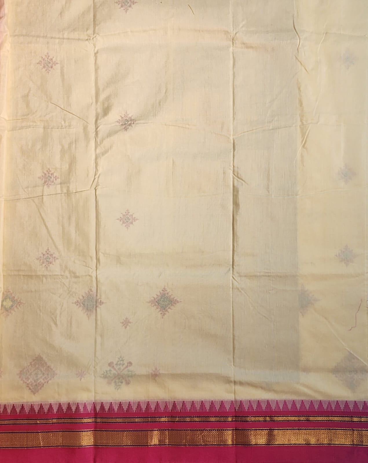 badam Yellow flower Ilkal Kasuti Cotton Saree