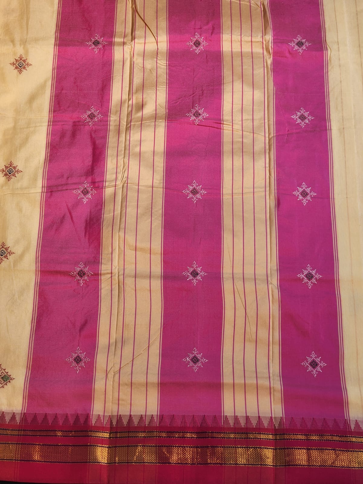 badam Yellow flower Ilkal Kasuti Cotton Saree