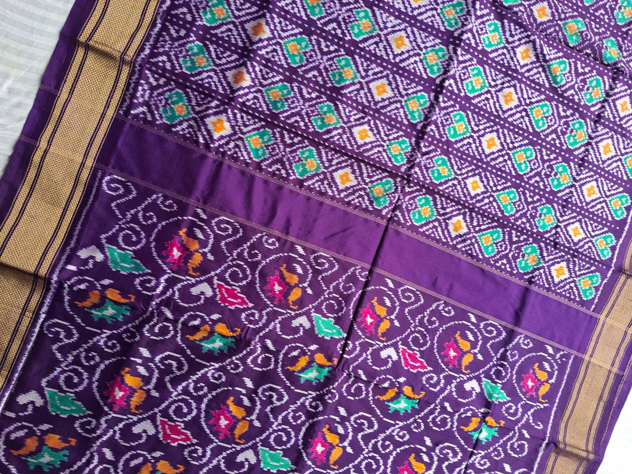 Purple Handloom Pochampally pure silk -Floral design
