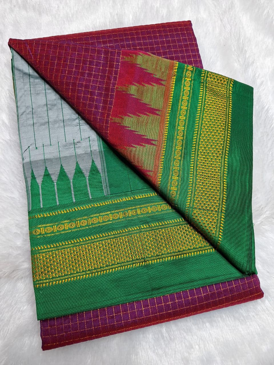 Magenta & Emerald Green Jari Chadarang Ilkal Saree