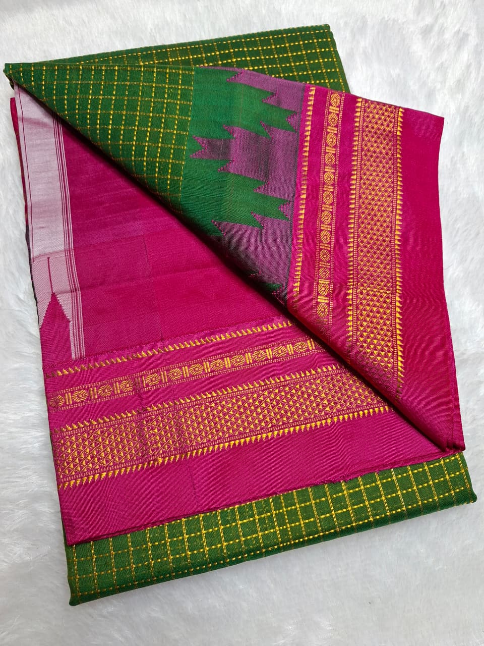 Bottle Green Gadwal Chaduranga Ilkal Cotton Saree with Contrast Zari Border & Pallu