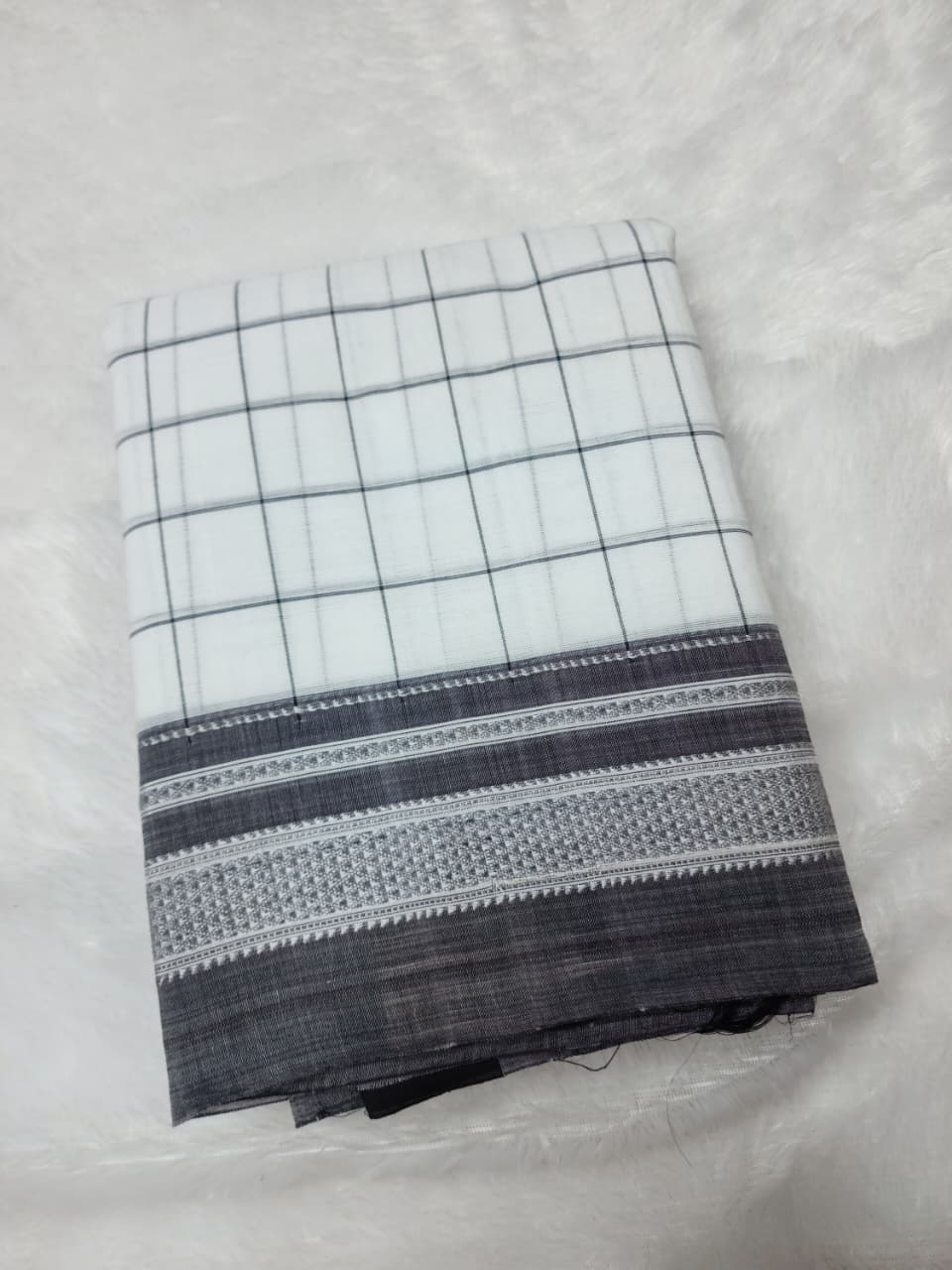 Ivory White Ilkal Cotton Handloom Checks Saree