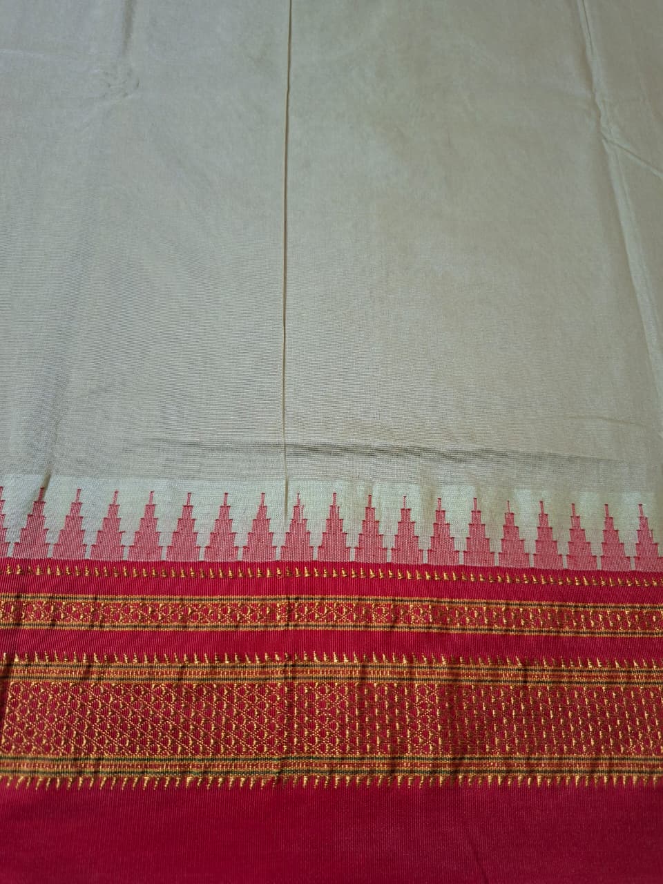 Sand Beige Mini Gadwal Ilkal Saree with Vermilion Red Chikki Paras Border