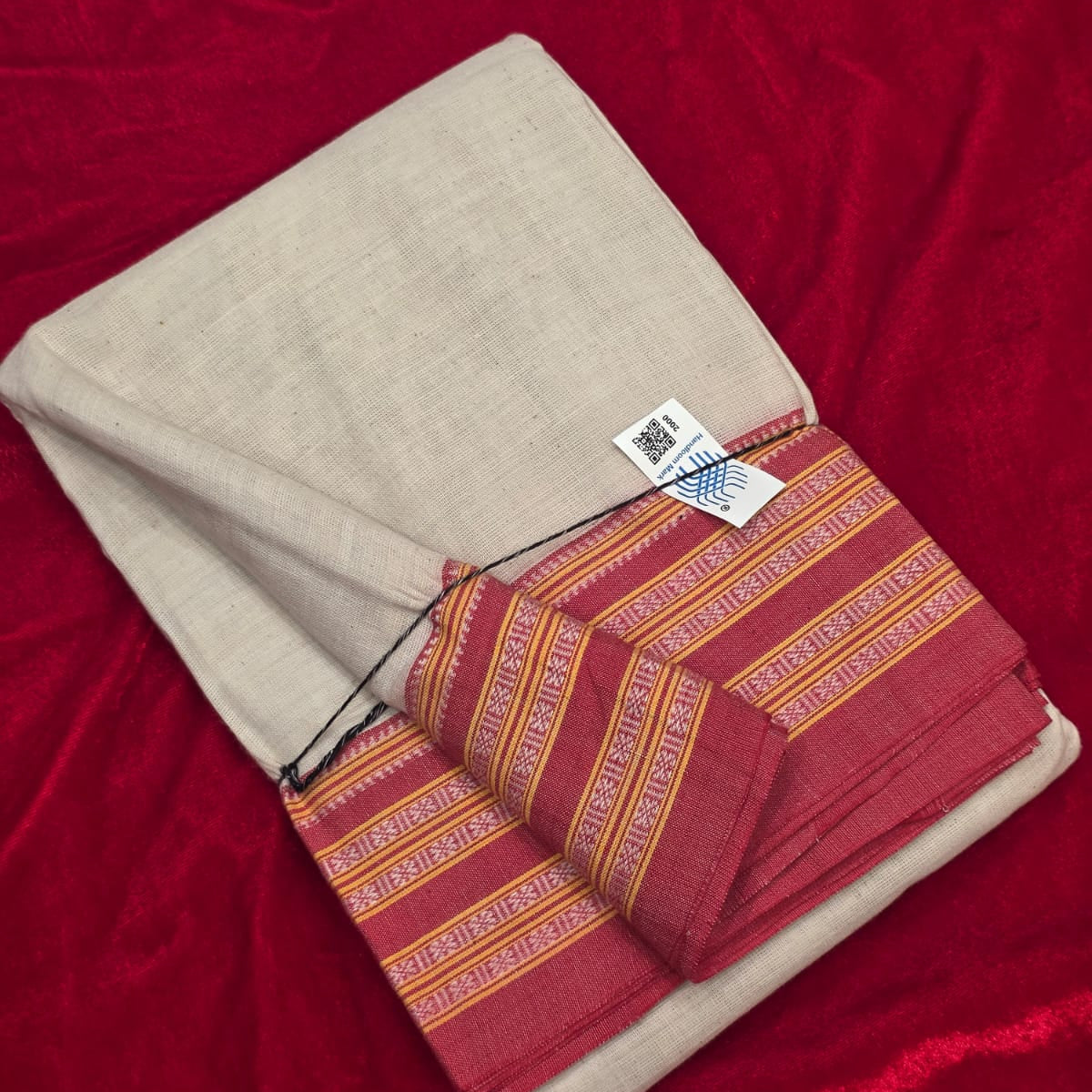 Cream-Orange Ilkal handloom Patteda Anchu-Gayatri Border