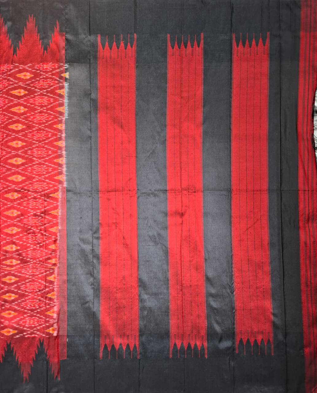 Crimson Red handloom pure silk fusion Ilkal- Ikkat with black Kanchi border