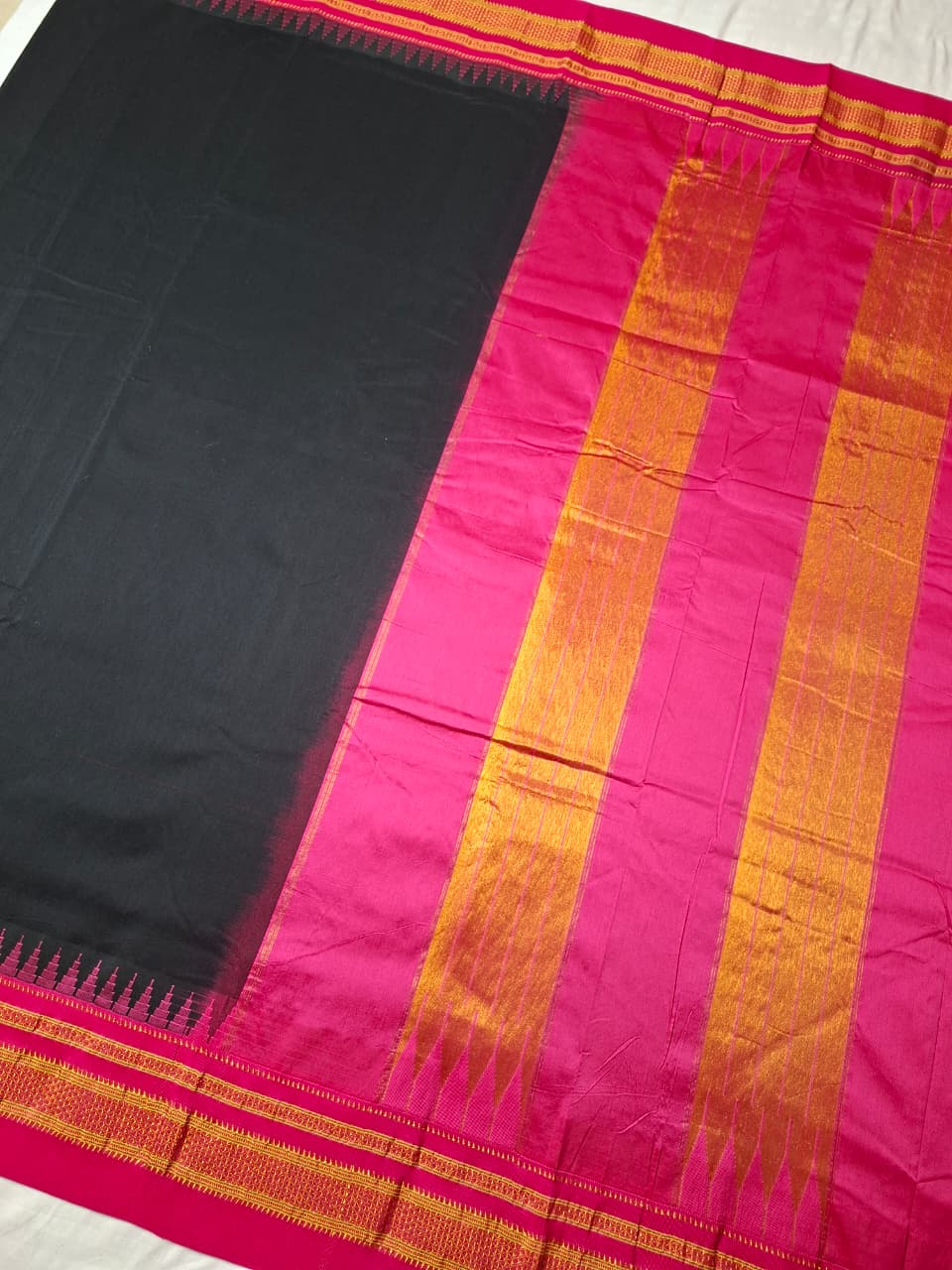 Classic Black Mini Gadwal Ilkal Saree with Rani Pink Chikki Paras Border