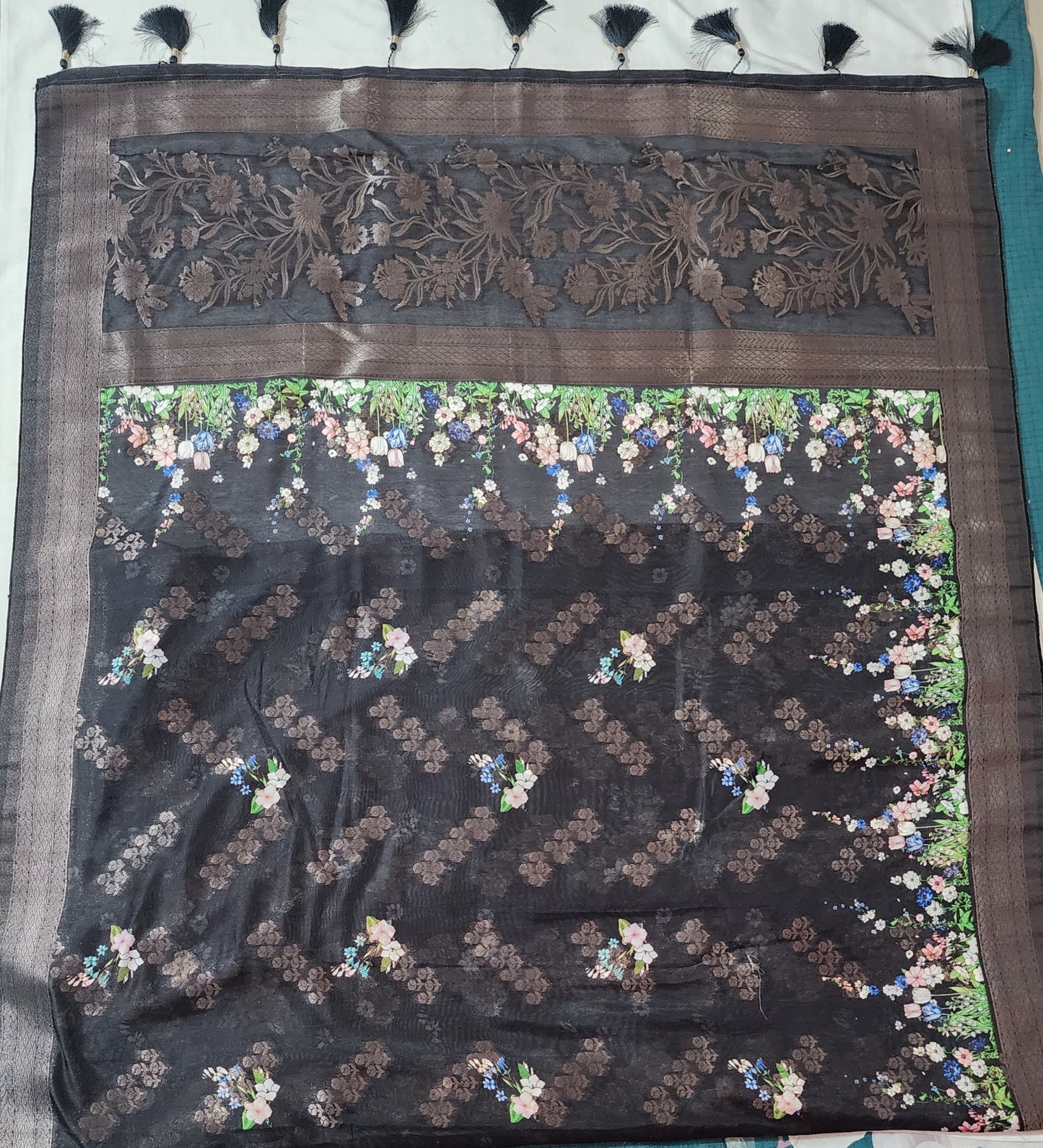 Black dola silk Floral print