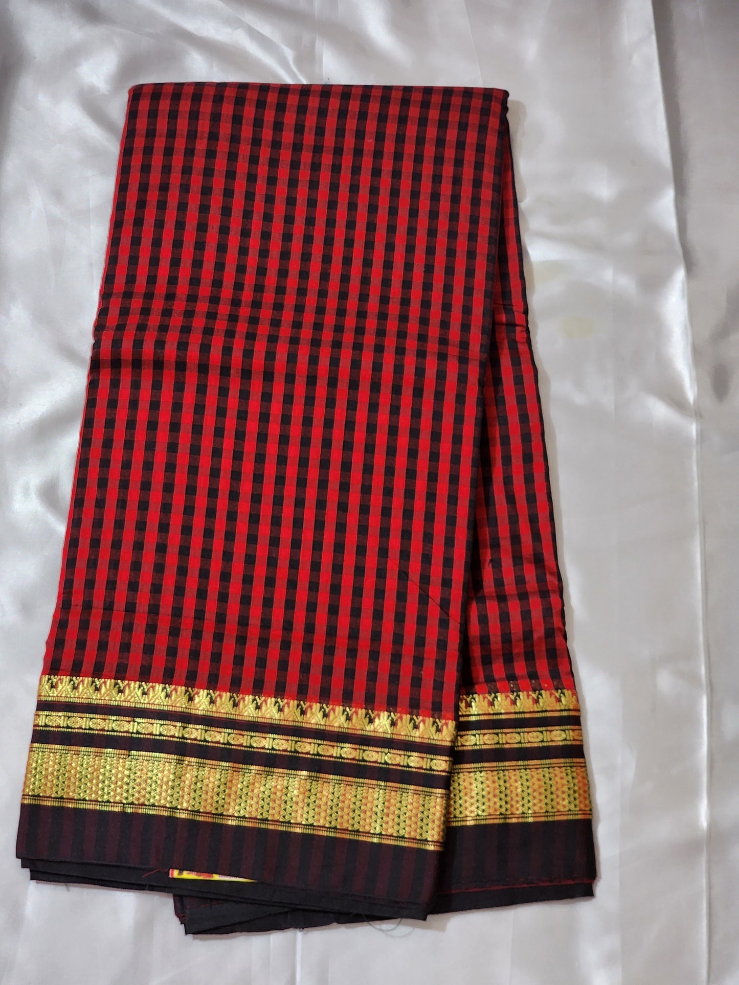 Red & Black Checked Ilkal Cotton Saree
