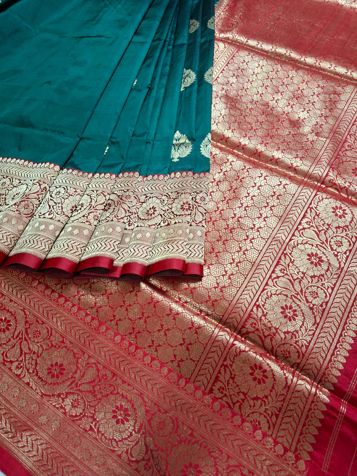 Bottle Green Banarasi Silk Saree with Golden Leaf Motifs
