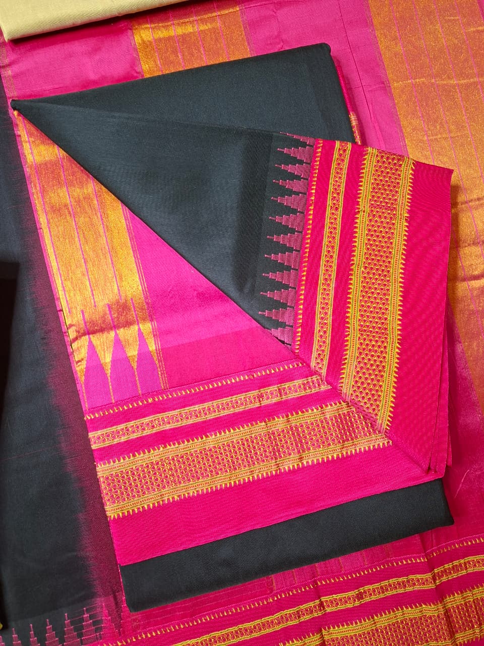 Classic Black Mini Gadwal Ilkal Saree with Rani Pink Chikki Paras Border