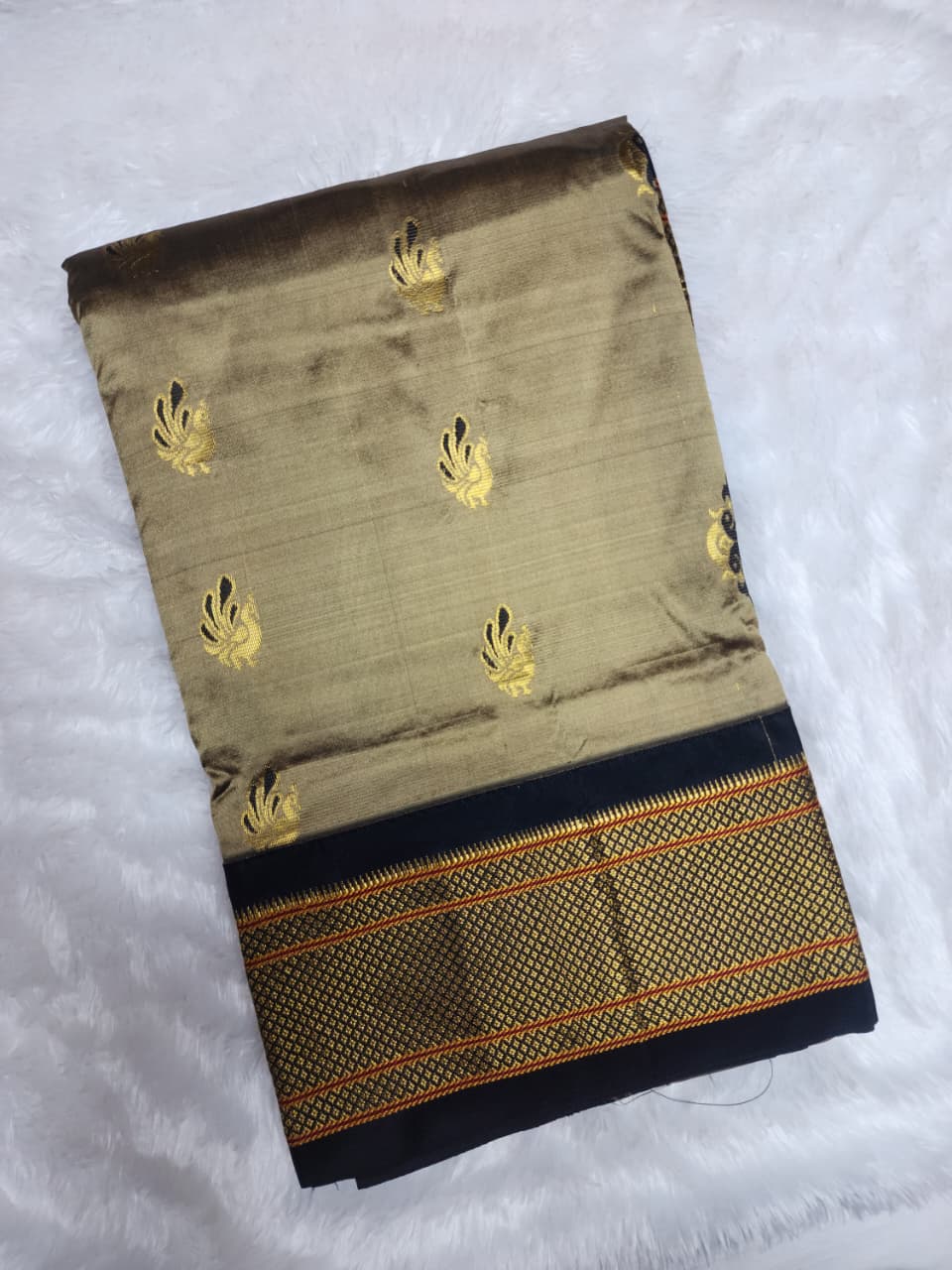 Grey-Black-Paithani-silk