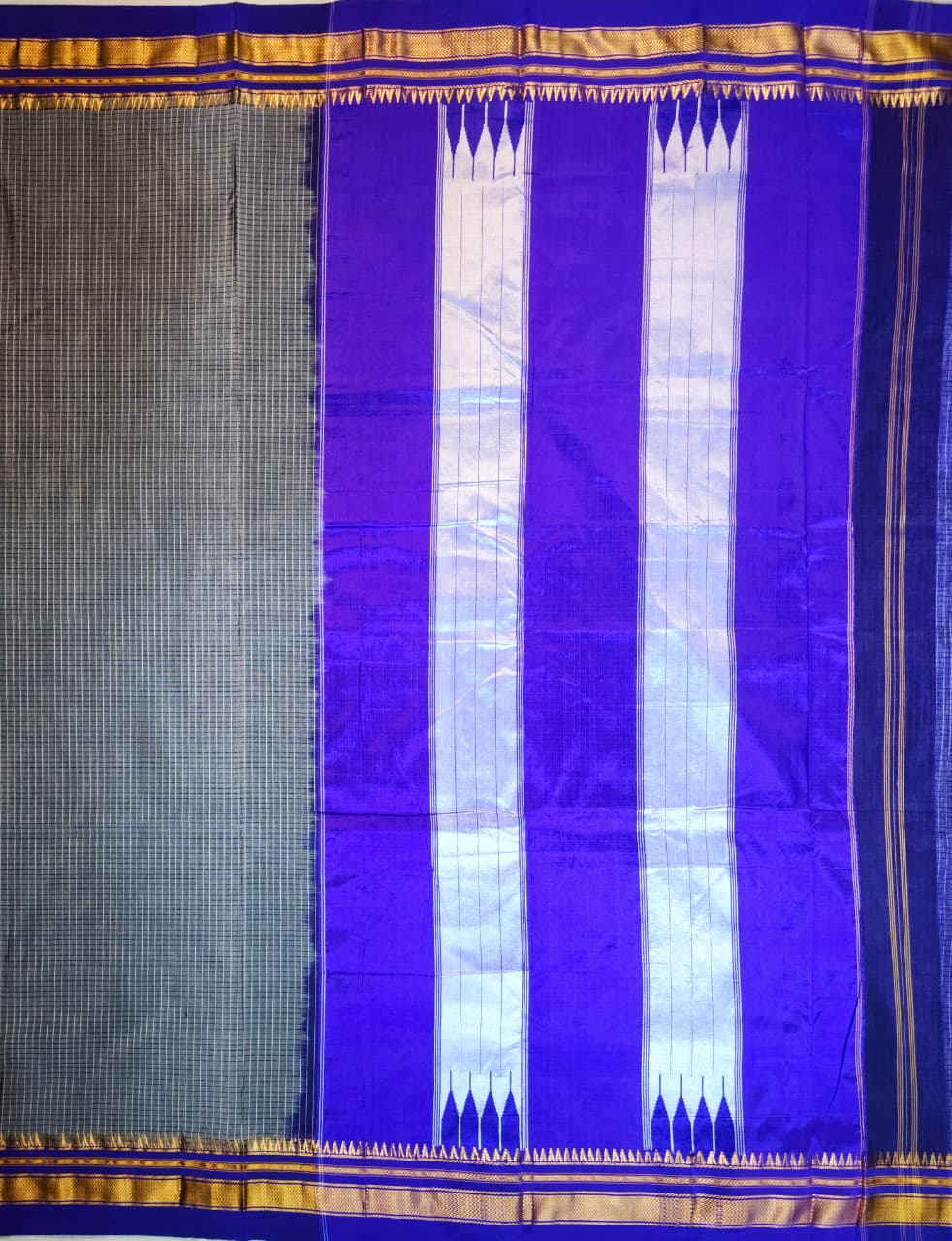 Grey Ilkal Checks Cotton Saree with Thode Paras Border & Silk Pallu