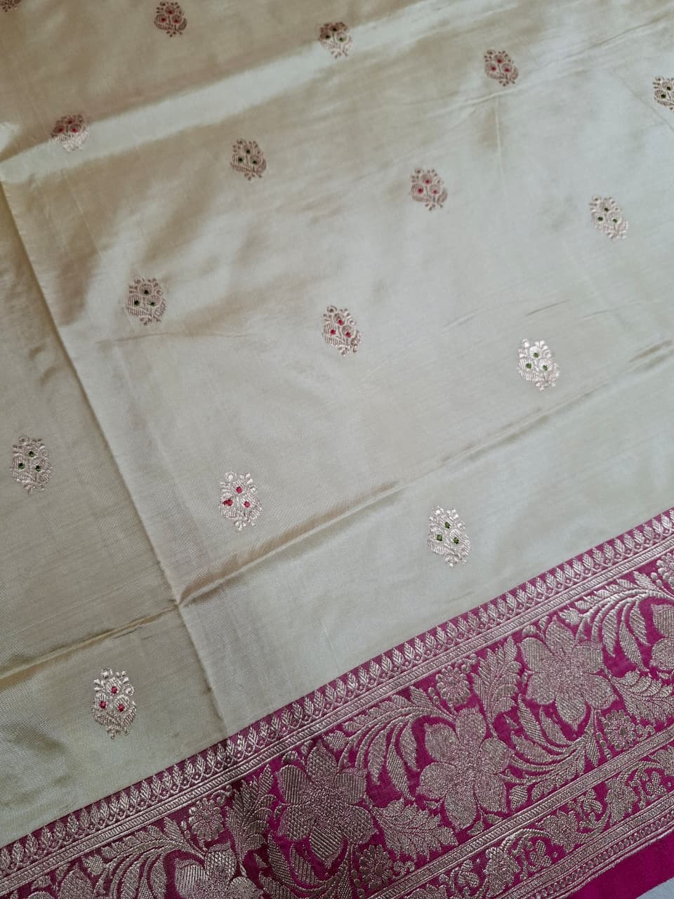 Beige Banarasi Silk Saree with Subtle Golden and Pink Motifs