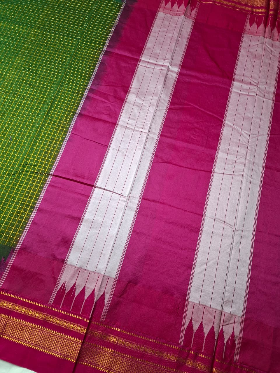 Bottle Green Gadwal Chaduranga Ilkal Cotton Saree with Contrast Zari Border & Pallu