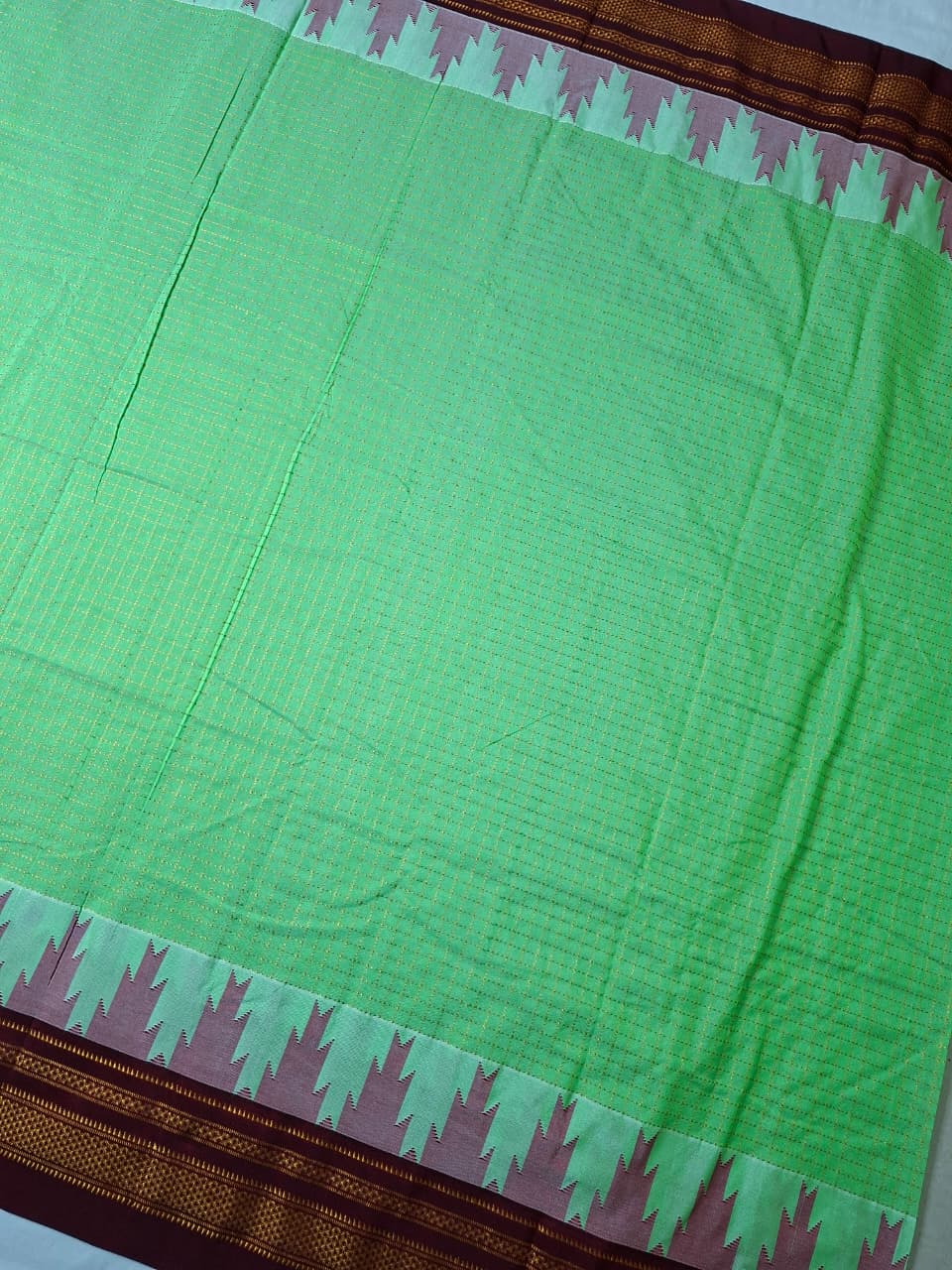 Fresh Green Gadwal Chaduranga Ilkal Cotton Saree with Contrast Zari Border & Pallu