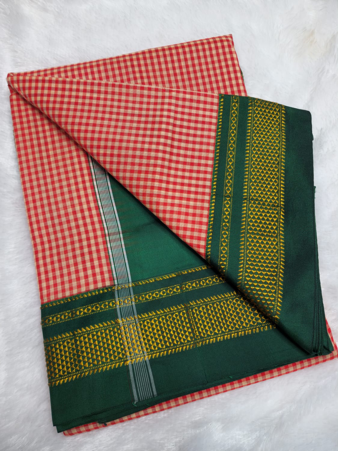 Brick red & off-white Ilkal mini Checks Saree with Rich Pallu