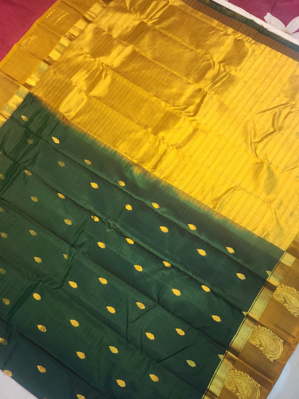 Bottle Green Gadwal Silk Saree