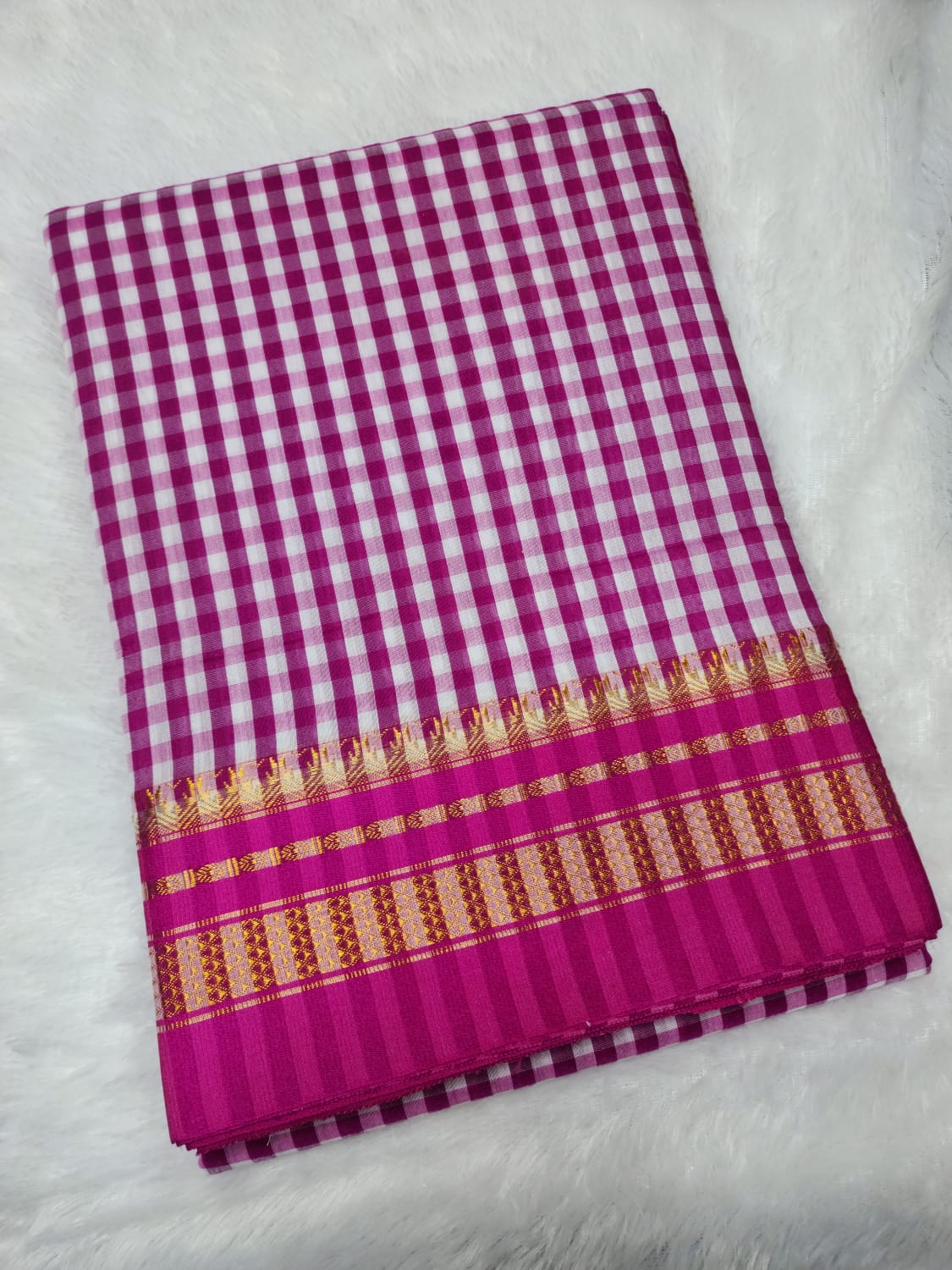 Magenta and White Ilkal mini Checks Saree with Rich Pallu