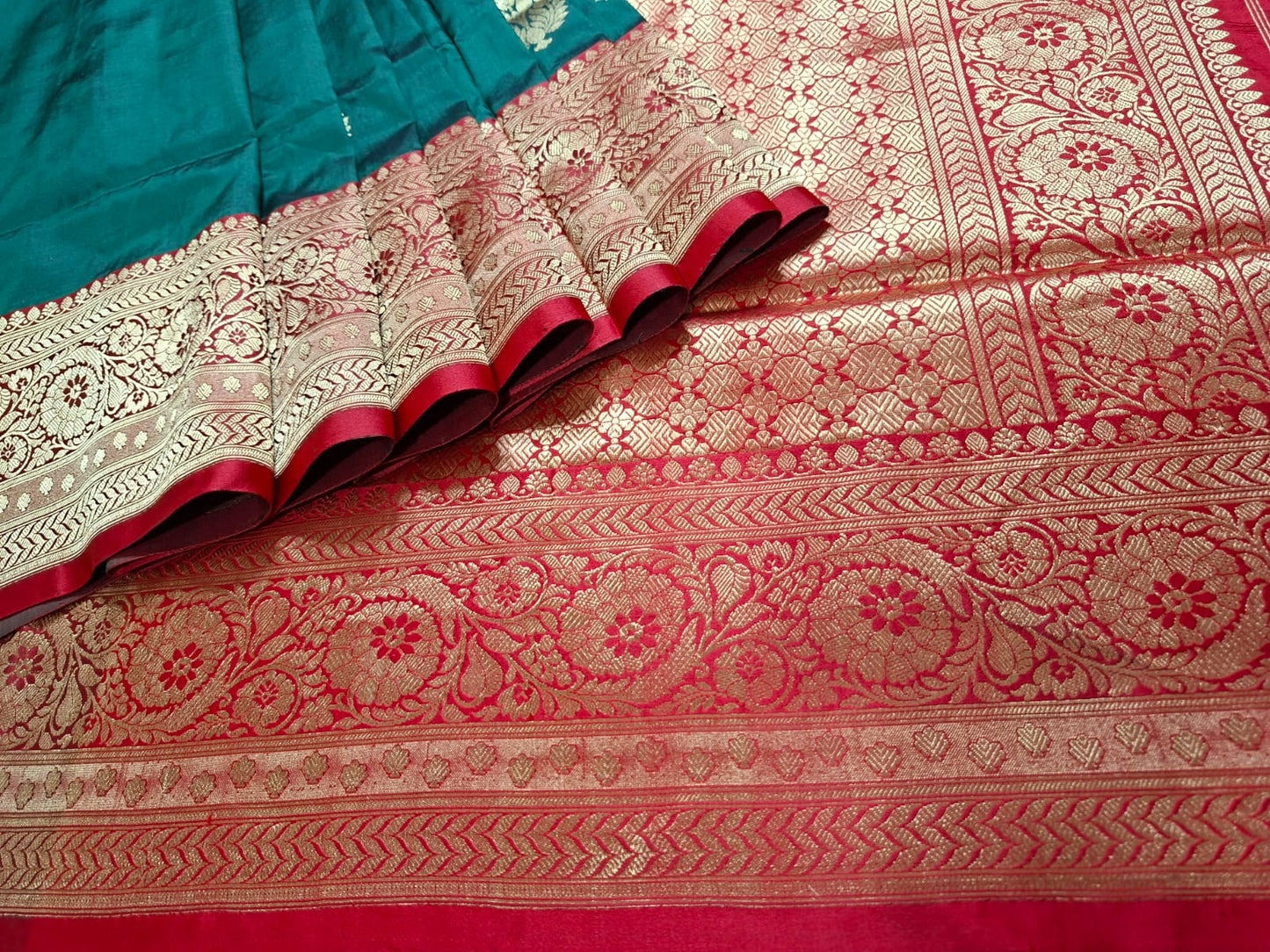 Bottle Green Banarasi Silk Saree with Golden Leaf Motifs