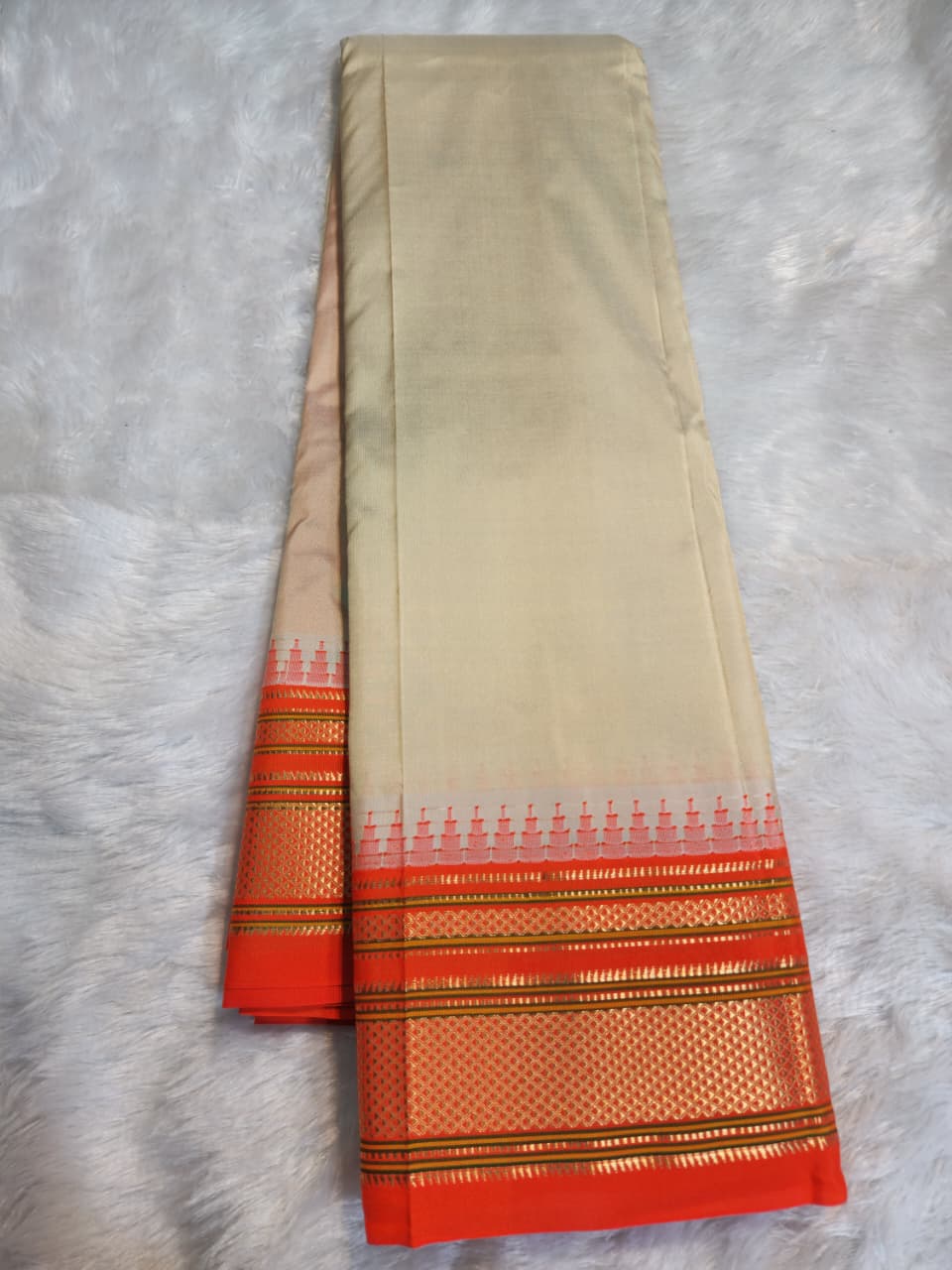 Champagne Beige Gadwal Ilkal Pure Silk Saree with Small Regular Temple Border