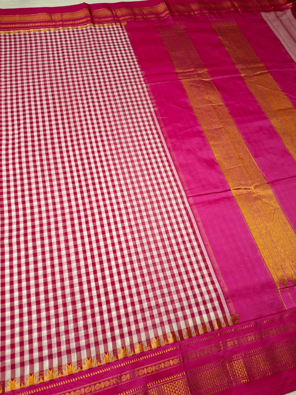 Pink & White Ilkal mini Checks Saree with Rich Pallu
