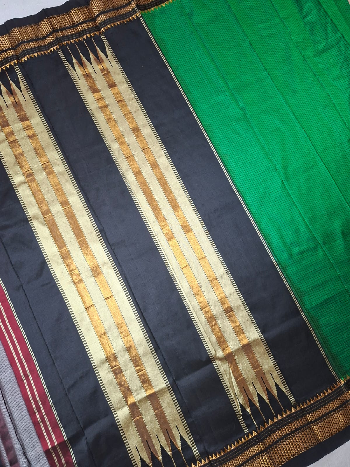 Green-Black Ragavali Checks- Ilkal Silk