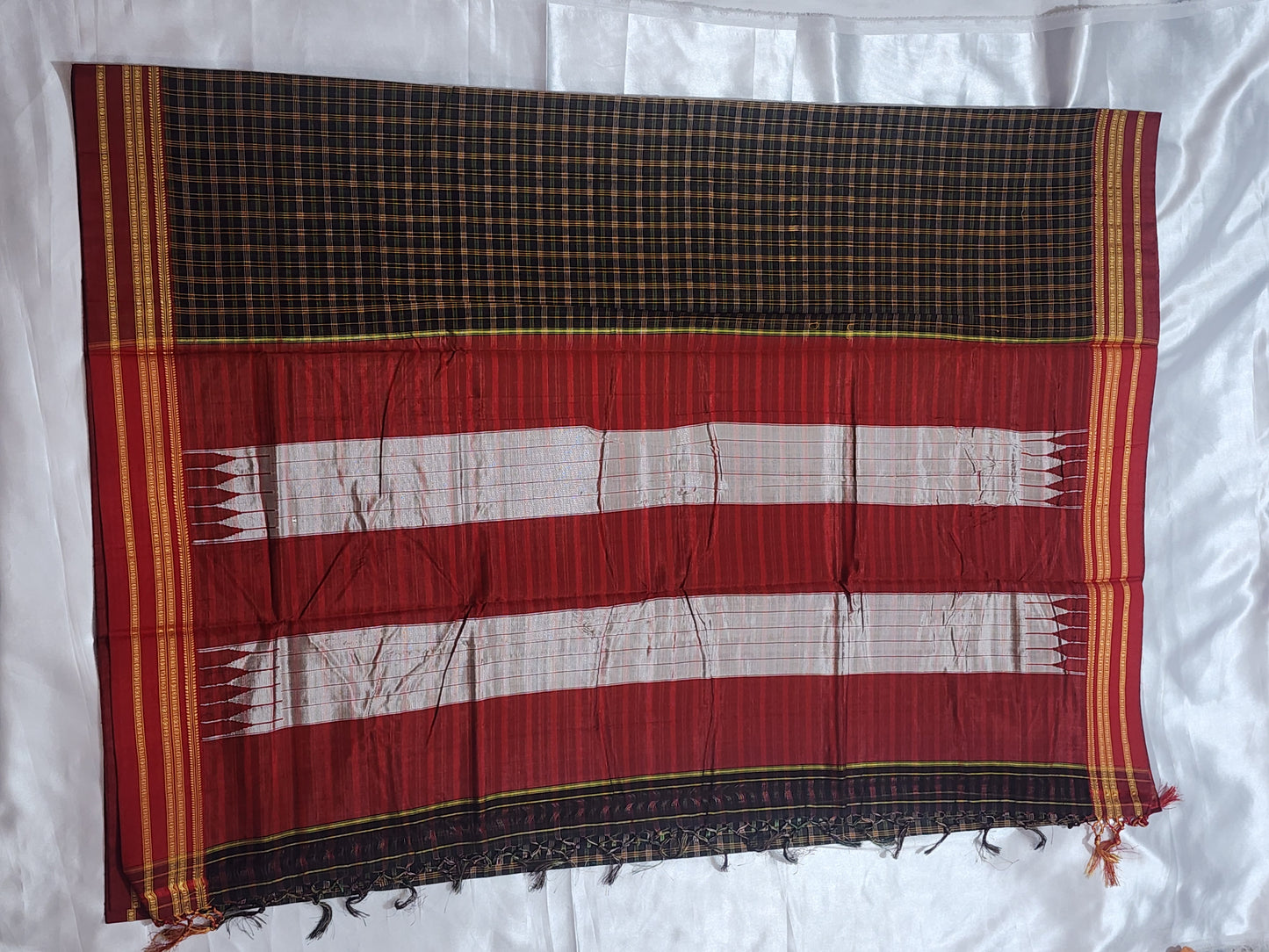 Black Maroon Ilkal Cotton Checks Saree