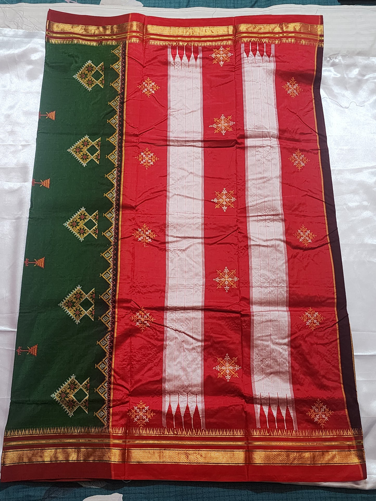 Green Red Ilkal Kasuti Silk Saree
