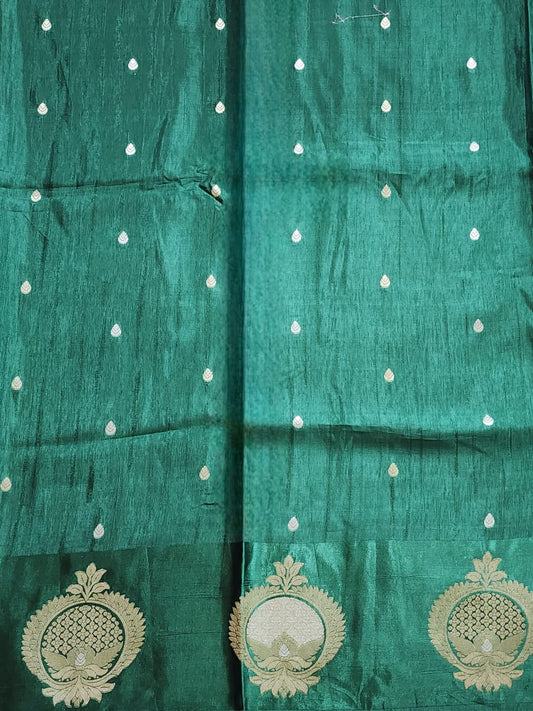 Majestic Emerald – Banaras Silk Saree with Antique Zari Motifs