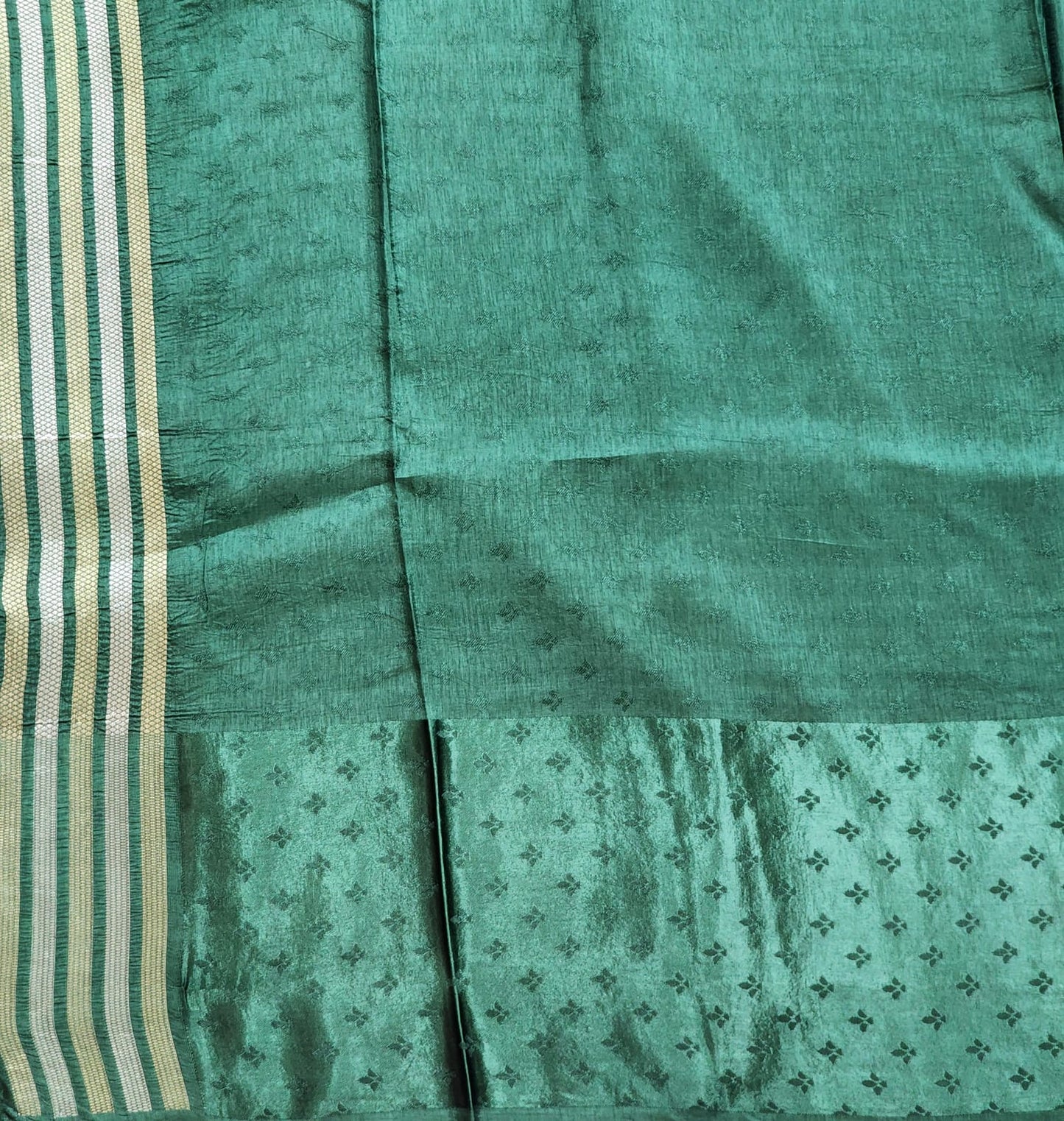 Majestic Emerald – Banaras Silk Saree with Antique Zari Motifs
