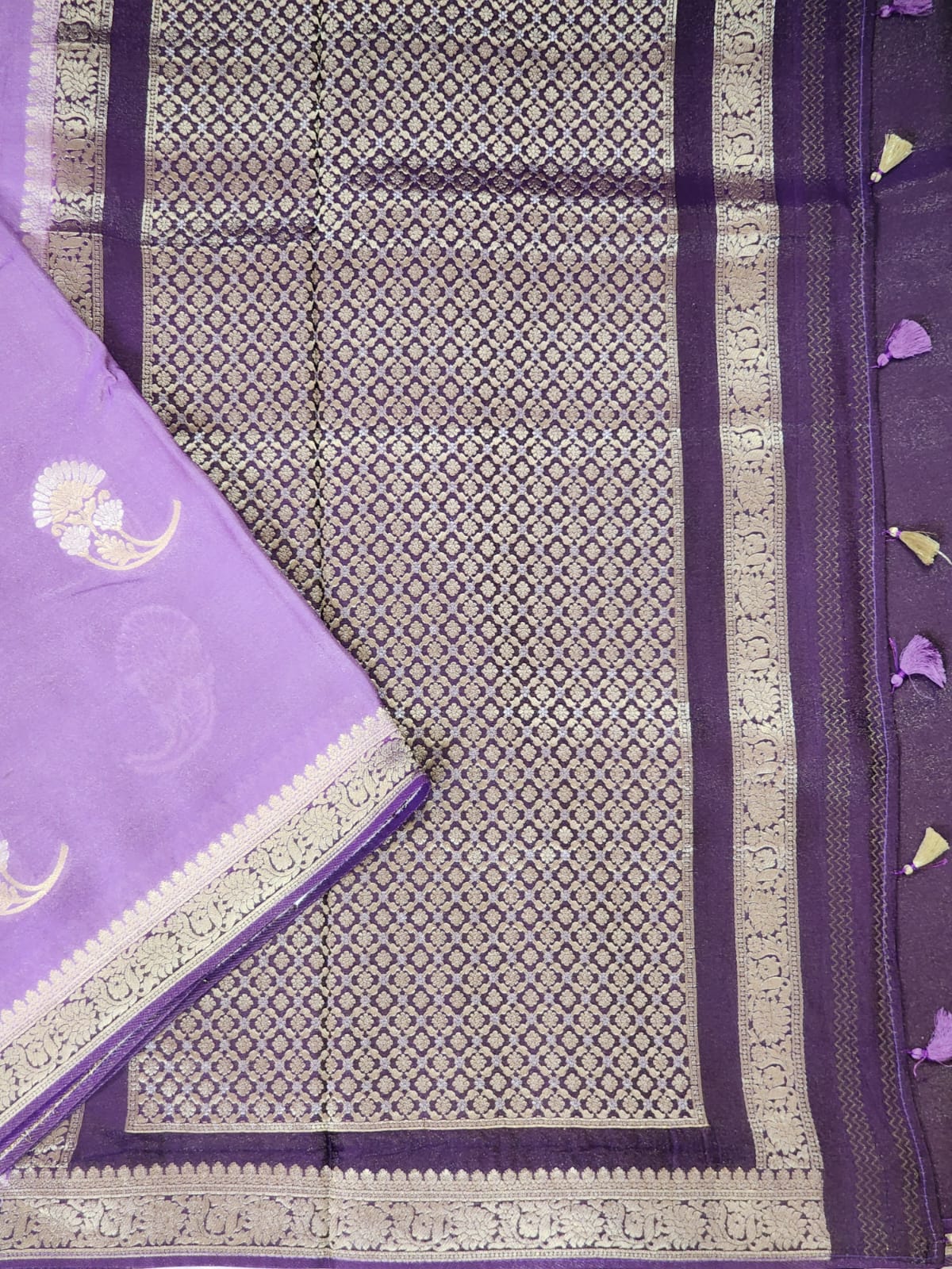 Lavender Whisper – Soft Purple Banaras Silk Saree with Elegant Zari Border