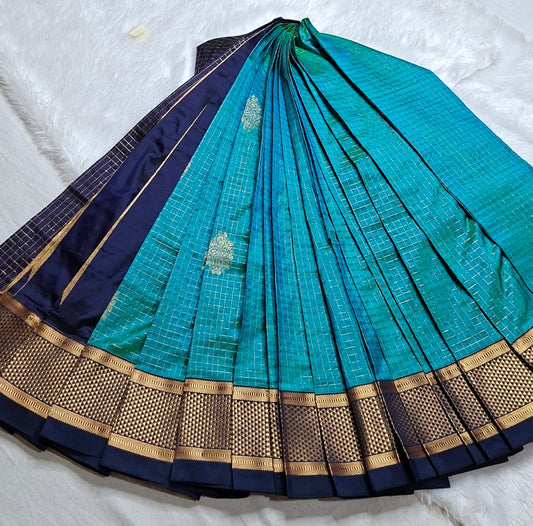 Blue-Navyblue Ilkal Gadwal Pure Silk Saree- Malabar edition with butta
