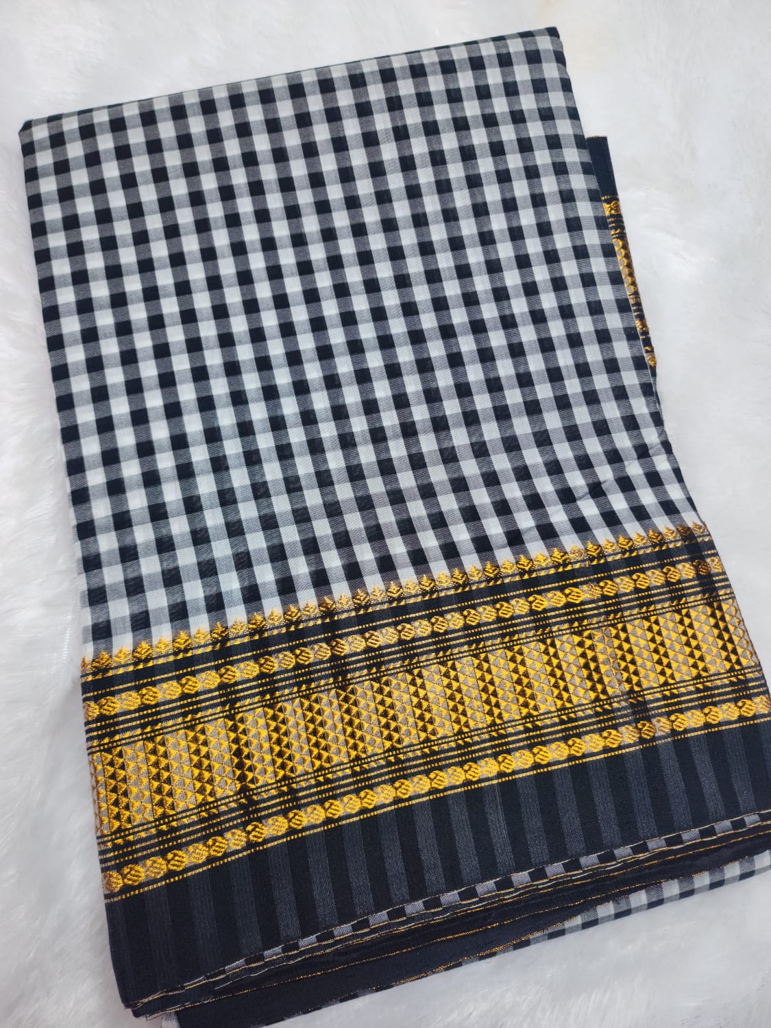 Black and White Ilkal mini Checks Saree with Rich Pallu