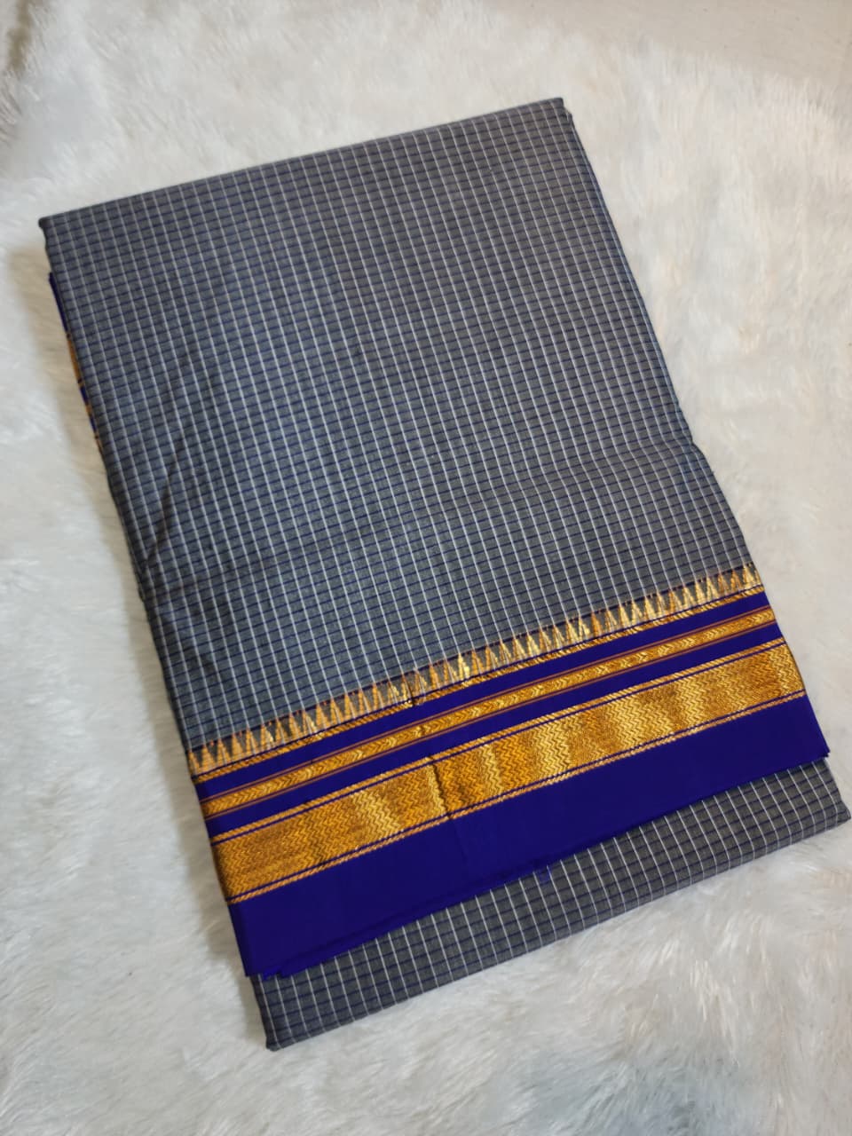 Grey Ilkal Checks Cotton Saree with Thode Paras Border & Silk Pallu
