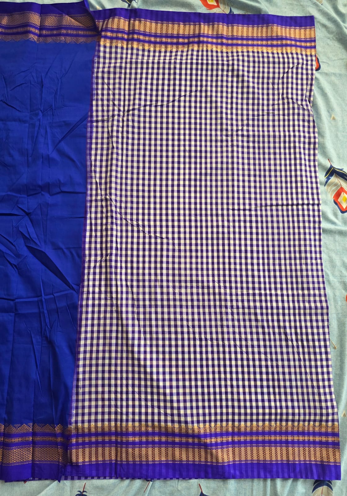 Classic navy blue & White Ilkal Mini Checks Saree
