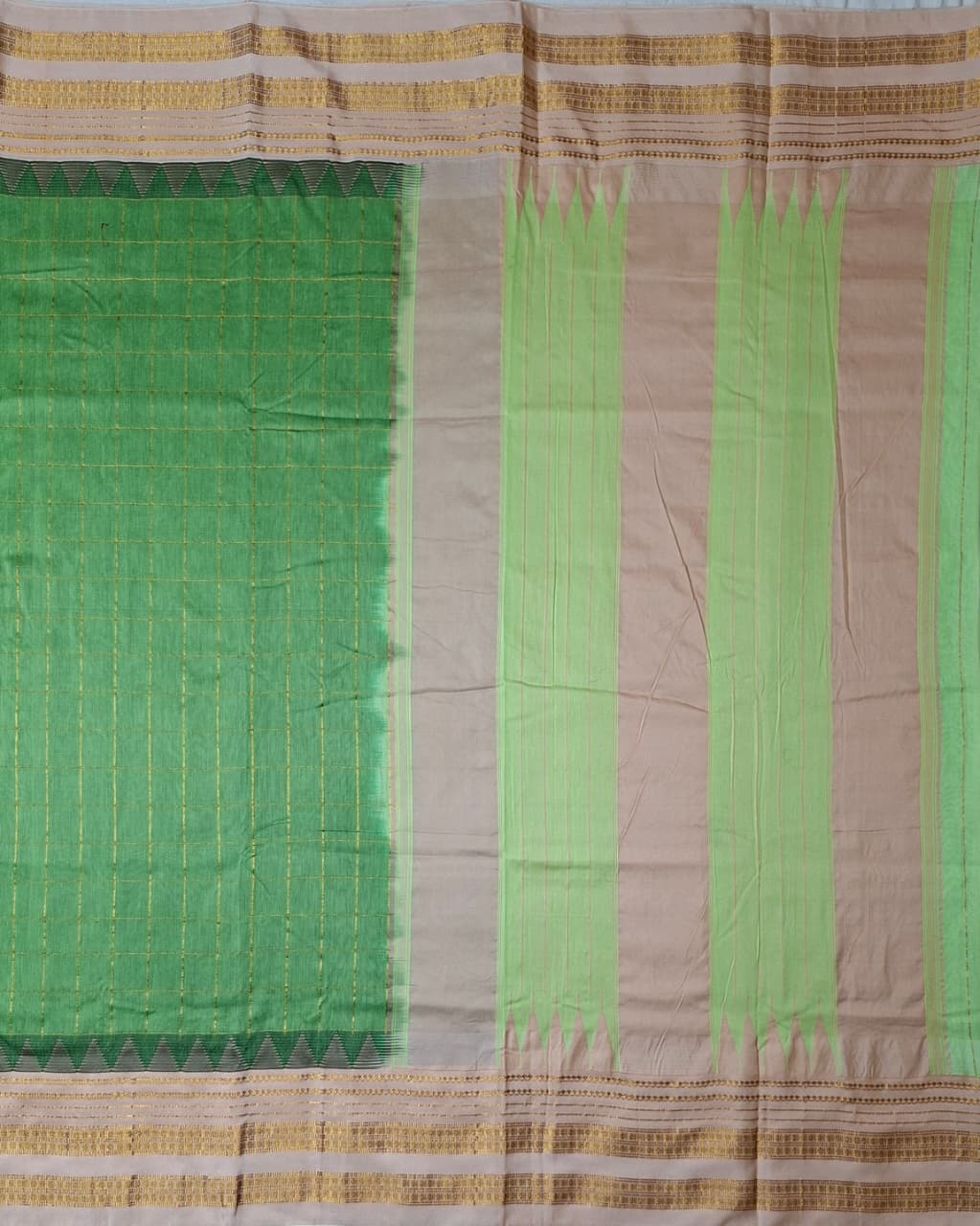 Leaf Green Big Checks Ilkal Saree with Beige Big Border