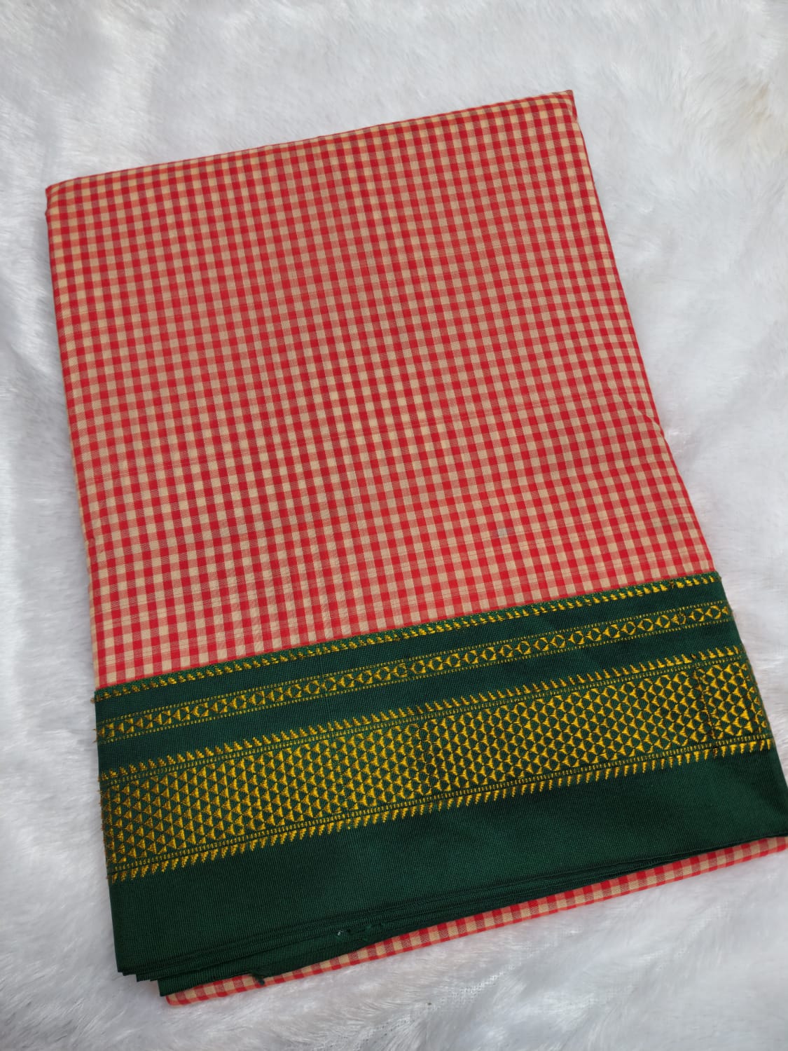 Brick red & off-white Ilkal mini Checks Saree with Rich Pallu