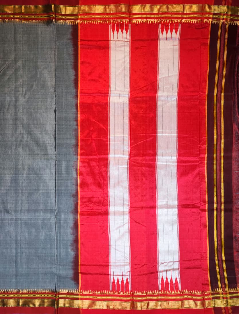 Ash Grey Ilkal Plain Cotton Saree with Thode Paras Border & Silk Pallu