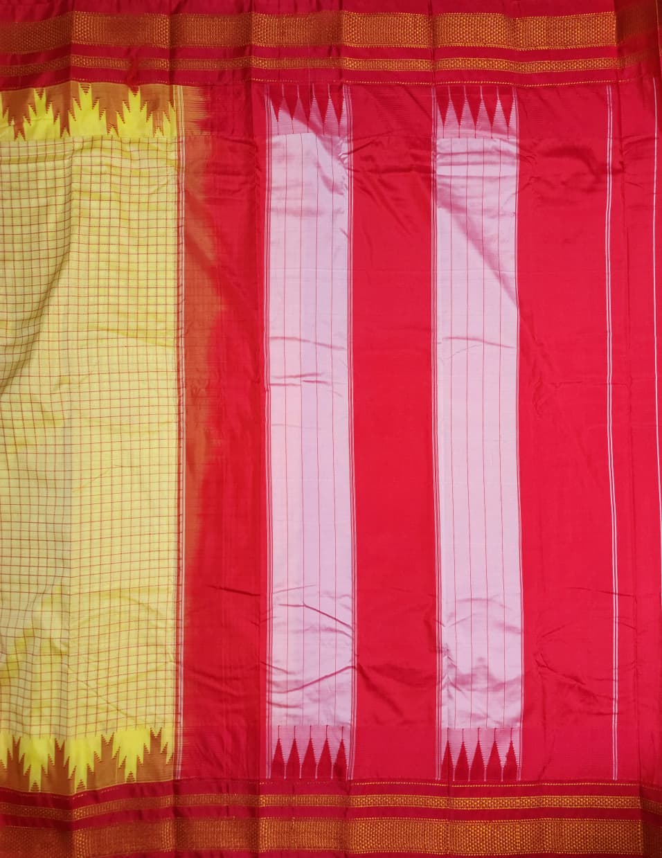 Yellow Thana Gadwal Chadurang Checks Ilkal Saree