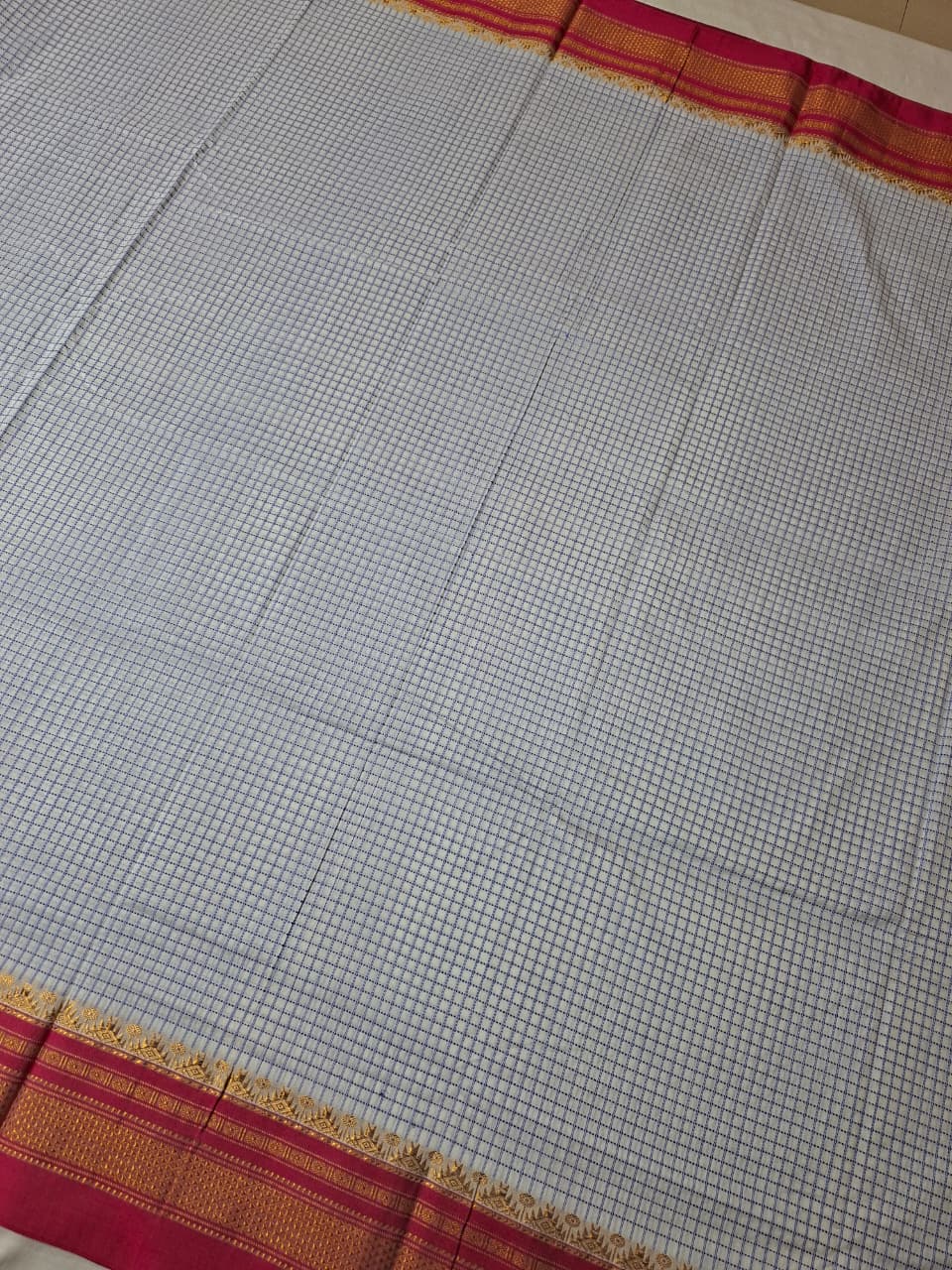 Pearl White thread chaduranga Ilkal with Gadwal Rani Pink Border